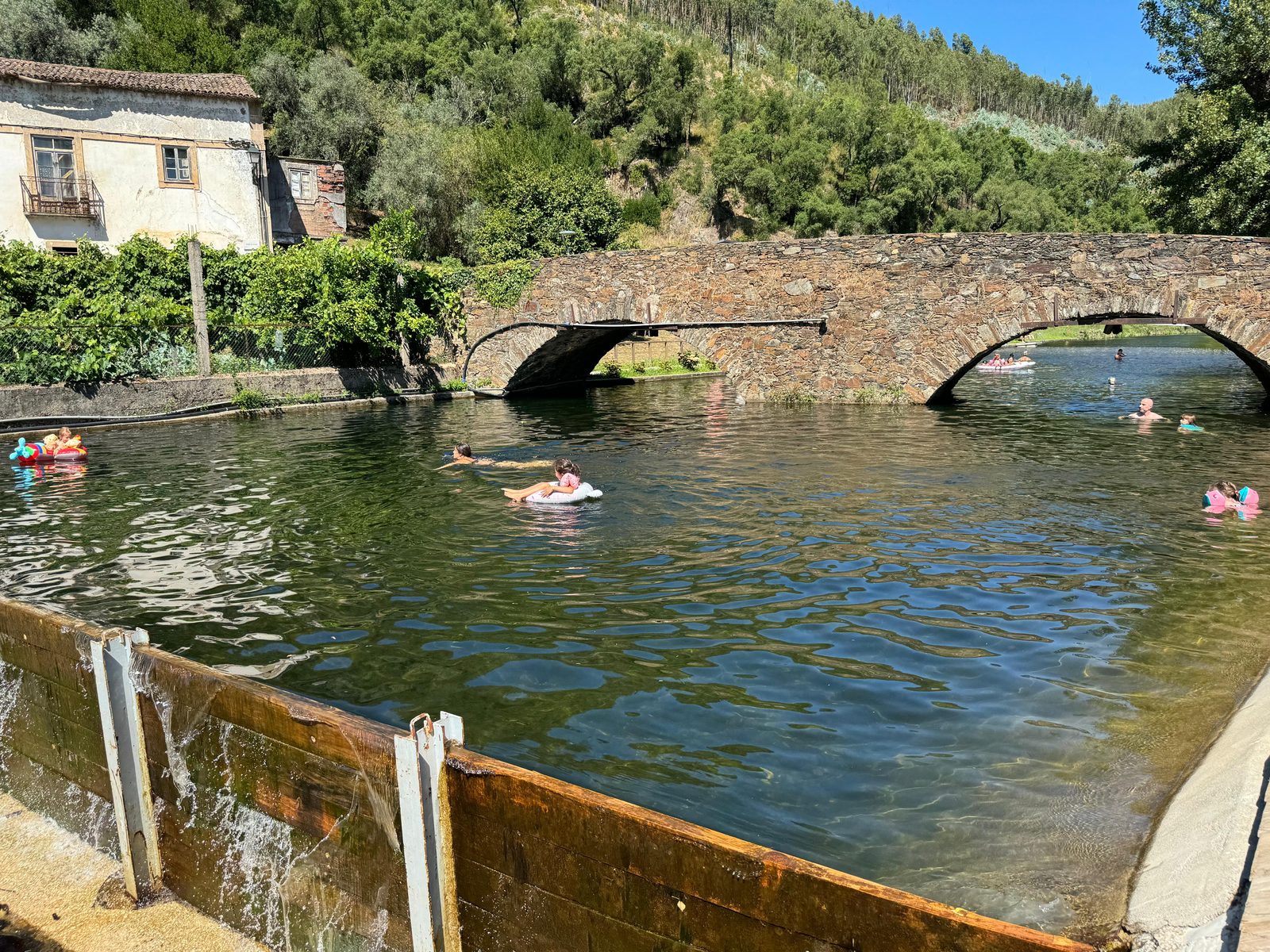 Praia Fluvial de Alvares